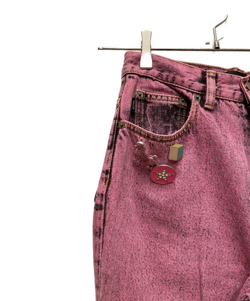 MARC JACOBS（マークジェイコブス）MARC JACOBS (マークジェイコブス) ワッペンデニムパンツ ピンク サイズ:25の古着・服飾アイテム