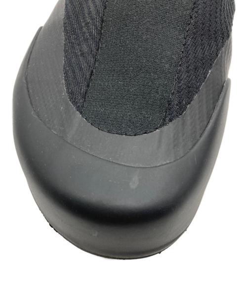 ARC'TERYX（アークテリクス）ARC'TERYX (アークテリクス) KRAGG ローカットスニーカー ブラック サイズ:US 8 1/2の古着・服飾アイテム