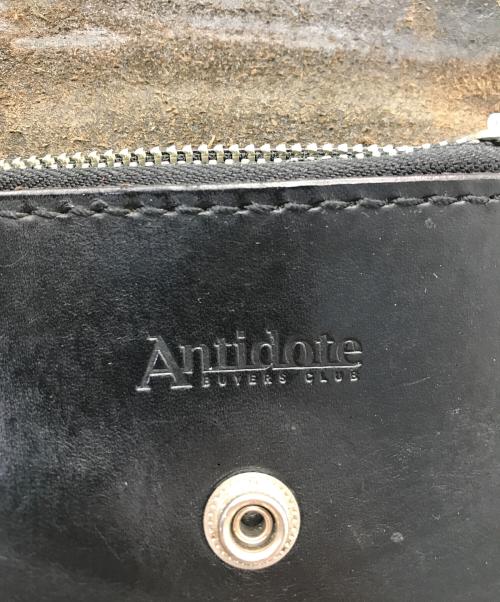 ANTIDOTE BUYERS CLUB（アンチドートバイヤーズクラブ）ANTIDOTE BUYERS CLUB (アンチドートバイヤーズクラブ) 2つ折り財布 ブラックの古着・服飾アイテム