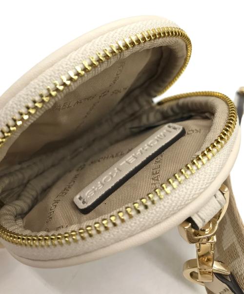 MICHAEL KORS（マイケルコース）MICHAEL KORS (マイケルコース) ショルダーバッグ ベージュの古着・服飾アイテム