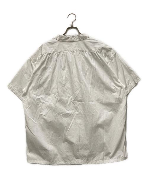 PHIGVEL（フィグベル）PHIGVEL (フィグベル) BACK GATHERING SS SHIRT ホワイト サイズ:4の古着・服飾アイテム
