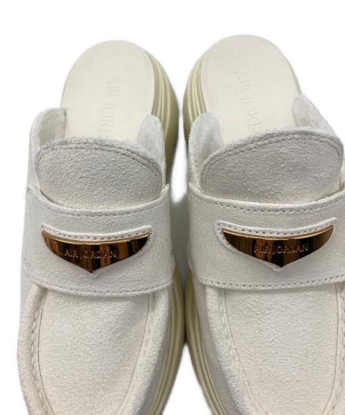 NIKE（ナイキ）NIKE (ナイキ) WMNS AIR JORDAN MULE ベージュ サイズ:23ＣＭの古着・服飾アイテム