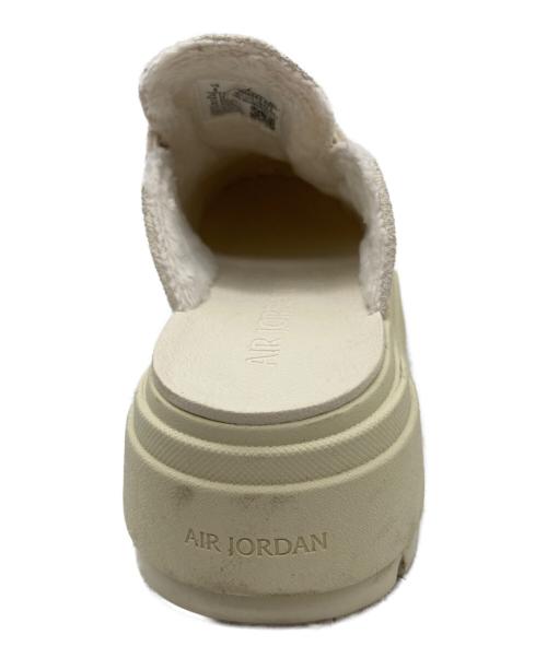 NIKE（ナイキ）NIKE (ナイキ) WMNS AIR JORDAN MULE ベージュ サイズ:23ＣＭの古着・服飾アイテム