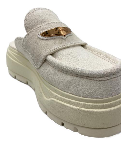 NIKE（ナイキ）NIKE (ナイキ) WMNS AIR JORDAN MULE ベージュ サイズ:23ＣＭの古着・服飾アイテム
