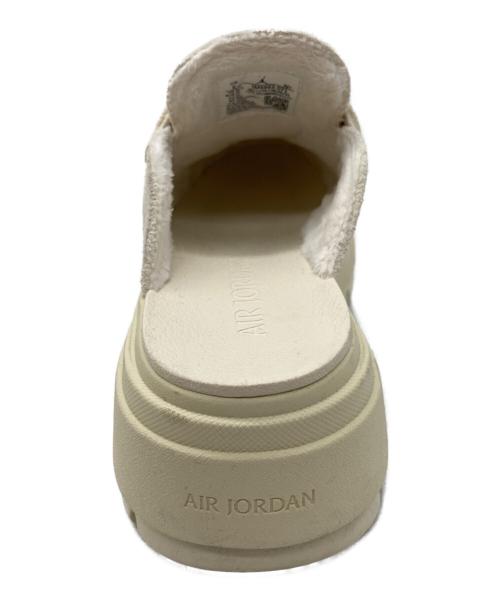 NIKE（ナイキ）NIKE (ナイキ) WMNS AIR JORDAN MULE ベージュ サイズ:23ＣＭの古着・服飾アイテム