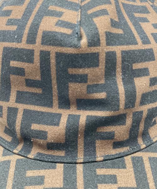 FENDI（フェンディ）FENDI (フェンディ) ズッカ柄ベースボールキャップ ブラウン サイズ:FREEの古着・服飾アイテム