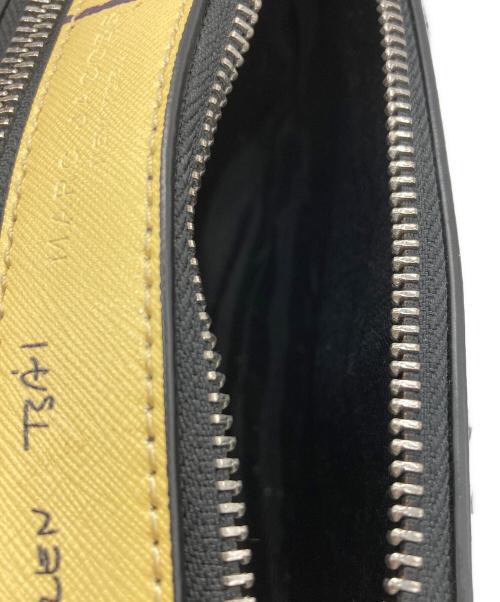 MARC JACOBS（マークジェイコブス）MARC JACOBS (マークジェイコブス) コラボスナップショット イエローの古着・服飾アイテム
