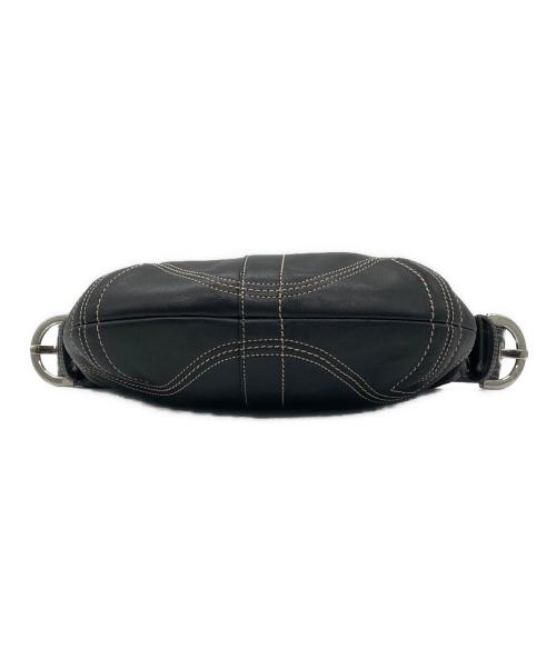 COACH（コーチ）COACH (コーチ) ホーボー ワンショルダーバッグ ブラックの古着・服飾アイテム