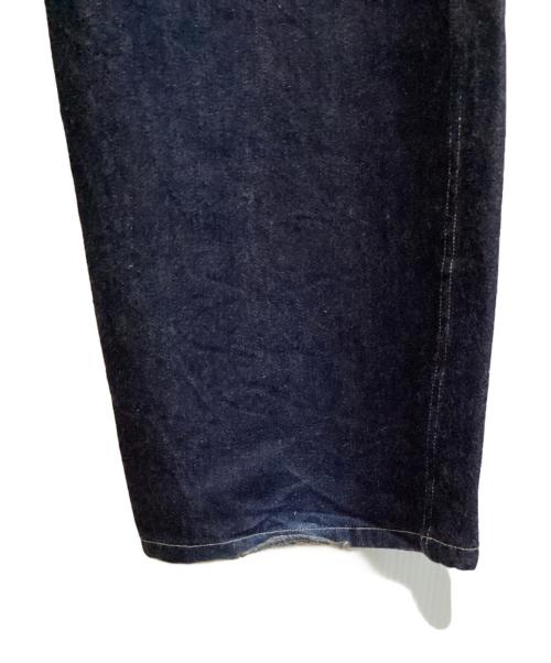 COMOLI（コモリ）COMOLI (コモリ) 24SS DENIM BELTED PANTS インディゴ サイズ:3の古着・服飾アイテム