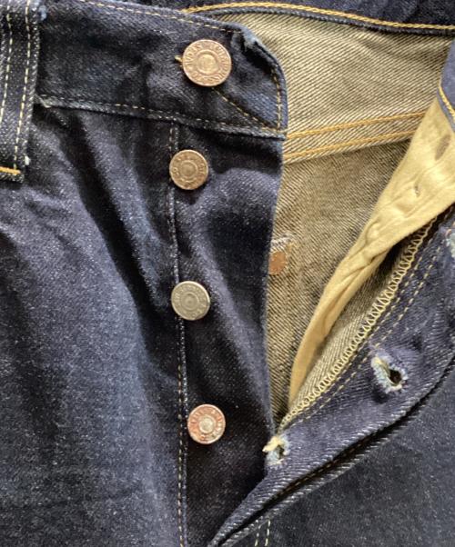LEVI'S VINTAGE CLOTHING（リーバイス ビンテージ クロージング）LEVI'S VINTAGE CLOTHING (リーバイス ビンテージ クロージング) 55年モデル501XXデニムパンツ インディゴ サイズ:Ｗ28の古着・服飾アイテム