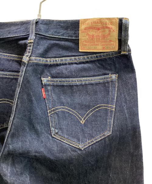 LEVI'S VINTAGE CLOTHING（リーバイス ビンテージ クロージング）LEVI'S VINTAGE CLOTHING (リーバイス ビンテージ クロージング) 55年モデル501XXデニムパンツ インディゴ サイズ:Ｗ28の古着・服飾アイテム