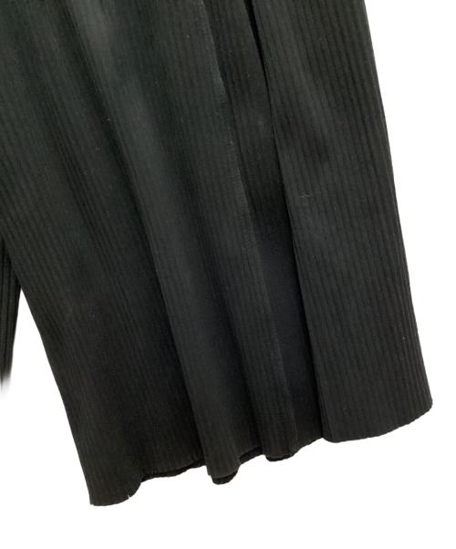 me ISSEY MIYAKE（ミーイッセイ ミヤケ）me ISSEY MIYAKE (ミーイッセイ ミヤケ) サルエルプリーツパンツ ブラック サイズ:FREEの古着・服飾アイテム
