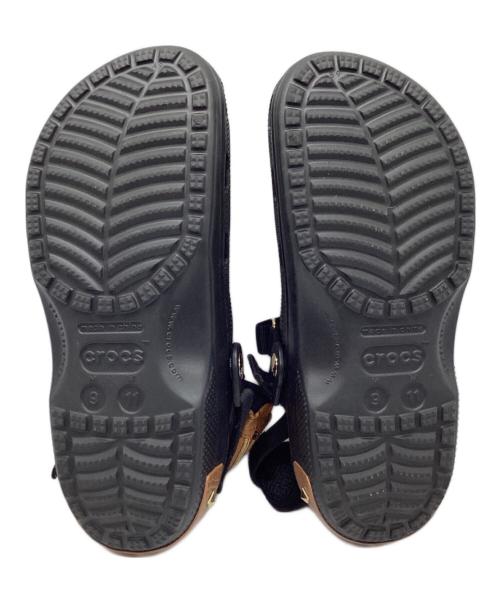 MCM（エムシーエム）MCM (エムシーエム) crocs (クロックス) Classic Clog 'Mini Fanny Pack - Black' ブラック サイズ:M9/W11の古着・服飾アイテム