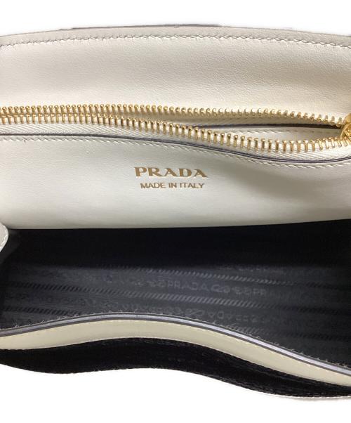 PRADA（プラダ）PRADA (プラダ) モノクローム 2WAYバッグ ホワイトの古着・服飾アイテム