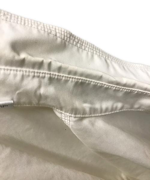 BURBERRY（バーバリー）BURBERRY (バーバリー) ホースフェリーボウタイシャツ ホワイト サイズ:6の古着・服飾アイテム
