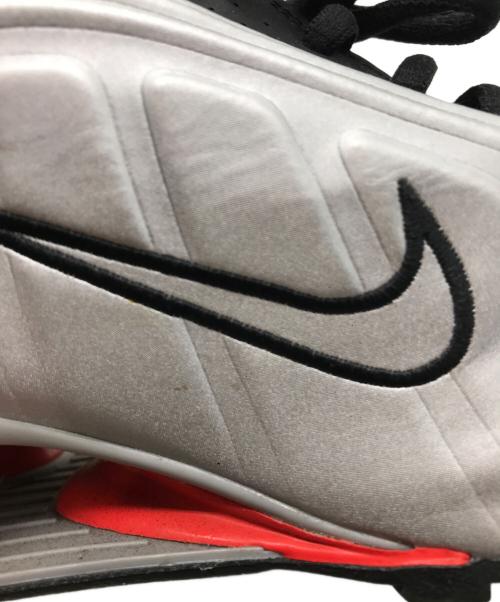 NIKE（ナイキ）NIKE (ナイキ) SHOX R4 METALLIC SILVER/METALLIC SILVER-BLACK ブラック サイズ:26.5cmの古着・服飾アイテム