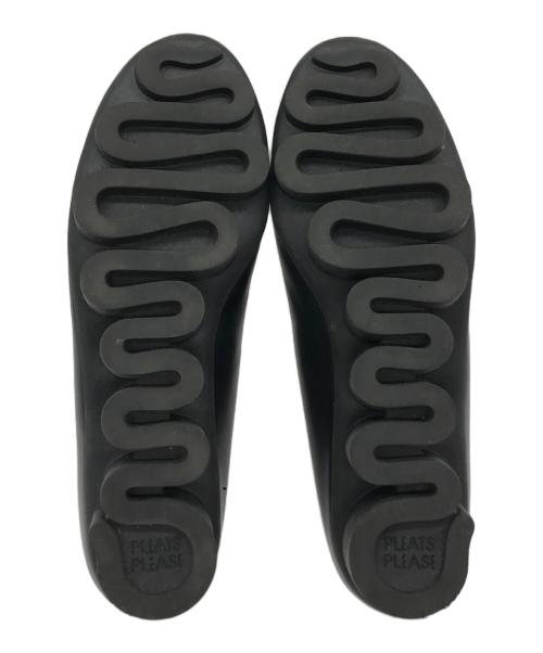 PLEATS PLEASE（プリーツプリーズ）PLEATS PLEASE (プリーツプリーズ) WAVY SOLE パンプス ブラック サイズ:23cmの古着・服飾アイテム