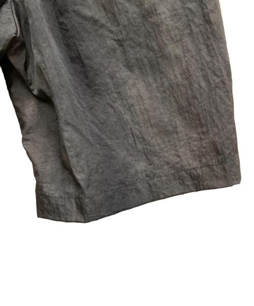 ERiKOKATORi（エリコカトリ）ERIKOKATORI (エリコカトリ) flow dye nylon shorts ナイロンハーフパンツ グレー サイズ:FREEの古着・服飾アイテム