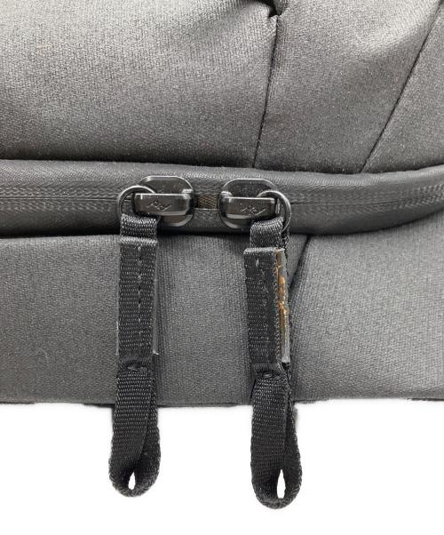 peak design（ピークデザイン）peak design (ピークデザイン) Everyday Sling 6L ブラックの古着・服飾アイテム