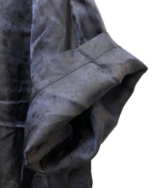 TOGA VIRILIS（トーガ ビリリース）TOGA VIRILIS (トーガ ビリリース) CUPRA JACQUARD FLOWER SHIRT ネイビー サイズ:48の古着・服飾アイテム