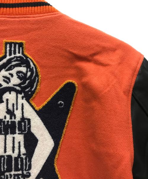 Hysteric Glamour（ヒステリックグラマー）Hysteric Glamour (ヒステリックグラマー) TURN THE MUSIC UP刺繍 スタジャン オレンジ サイズ:Lの古着・服飾アイテム