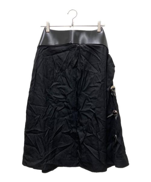 TOGA PULLA（トーガ プルラ）TOGA PULLA (トーガ プルラ) バックルベルト付きスカート ブラック サイズ:34の古着・服飾アイテム