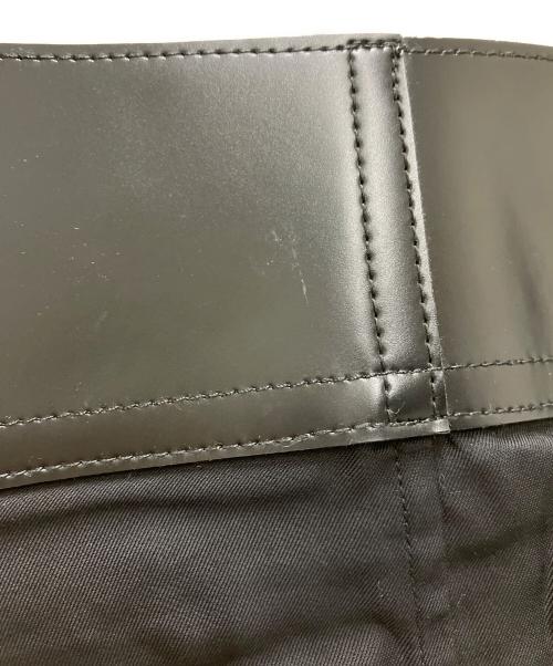 TOGA PULLA（トーガ プルラ）TOGA PULLA (トーガ プルラ) バックルベルト付きスカート ブラック サイズ:34の古着・服飾アイテム