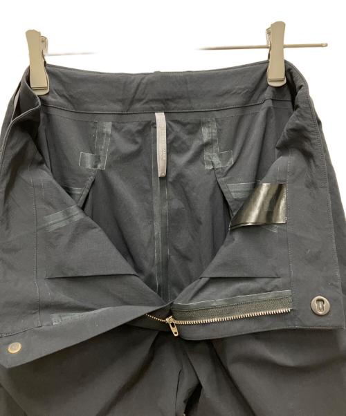 ARC'TERYX VEILANCE（アークテリクスヴェイランス）ARC'TERYX VEILANCE (アークテリクスヴェイランス) SPERE LT CARGO PANT Ｍ ブラック サイズ:30－Rの古着・服飾アイテム