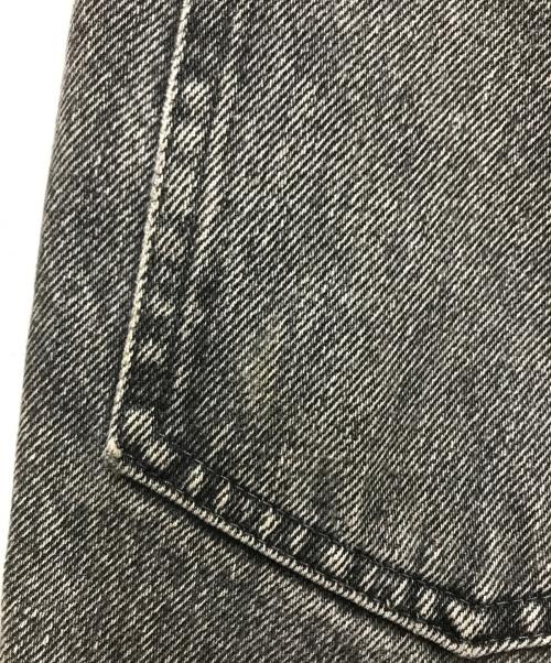 JOHN LAWRENCE SULLIVAN（ジョン ローレンス サリバン）JOHN LAWRENCE SULLIVAN (ジョン ローレンス サリバン) WASHED DENIM ZIPPED PANTS グレー サイズ:48の古着・服飾アイテム
