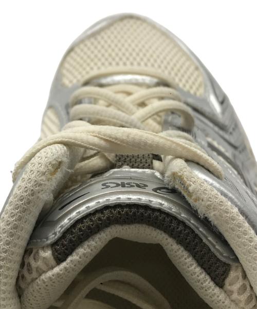 asics（アシックス）asics (アシックス) GEL-KAYANO 14 ホワイト×グレー サイズ:27の古着・服飾アイテム