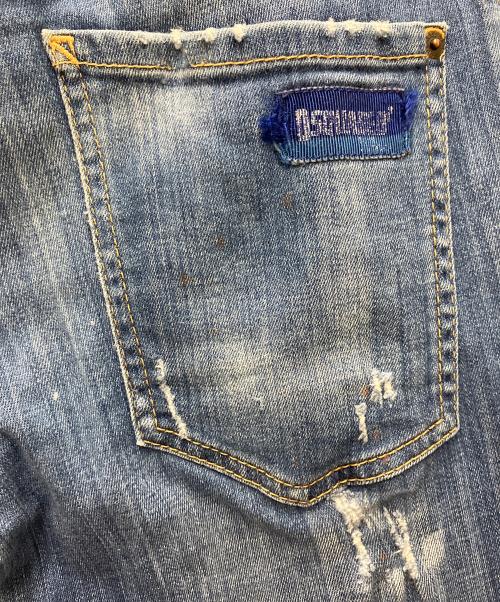 DSQUARED2（ディースクエアード）DSQUARED2 (ディースクエアード) Sexy twist jean インディゴ サイズ:46の古着・服飾アイテム