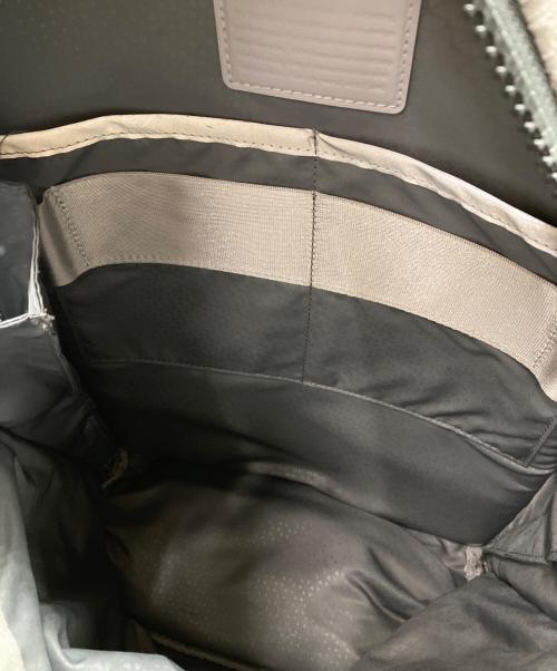 TUMI（トゥミ）TUMI (トゥミ) Tahoe ノタウェイ バックパック グレーの古着・服飾アイテム
