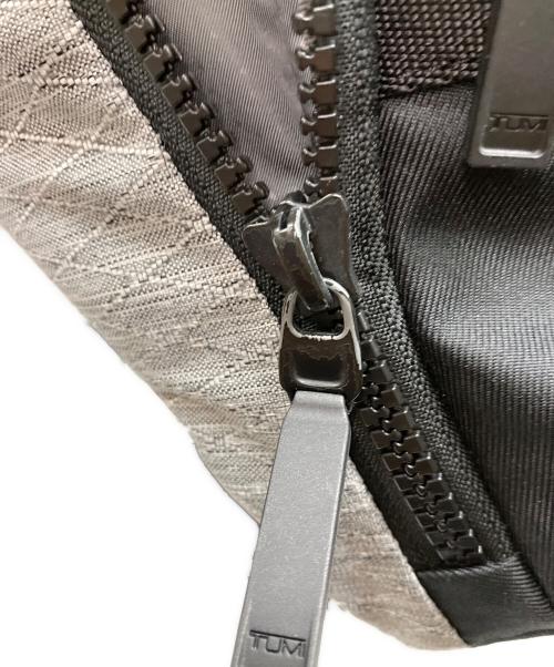 TUMI（トゥミ）TUMI (トゥミ) Tahoe ノタウェイ バックパック グレーの古着・服飾アイテム