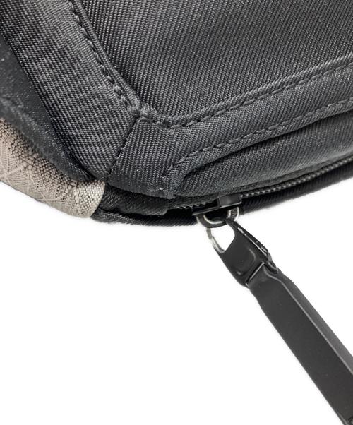 TUMI（トゥミ）TUMI (トゥミ) Tahoe ノタウェイ バックパック グレーの古着・服飾アイテム