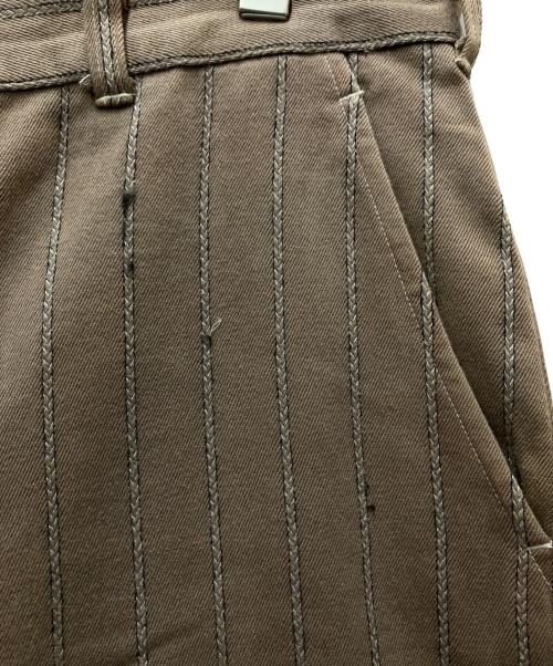 COMME des GARCONS HOMME（コムデギャルソン オム）COMME des GARCONS HOMME (コムデギャルソン オム) ストライプステッチワークワイドパンツ ブラウン サイズ:Mの古着・服飾アイテム