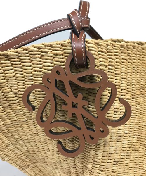 LOEWE（ロエベ）LOEWE (ロエベ) シェルバスケットバッグ スモール ベージュの古着・服飾アイテム