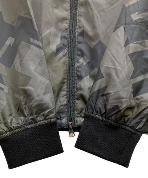 EA7（イーエーセブン）EA7 (イーエーセブン) BOMBER JACKET グレー サイズ:Mの古着・服飾アイテム
