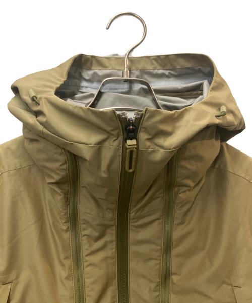 DESCENTE ALLTERRAIN（デザイント オルテライン）Descente ALLTERRAIN (デザイント オルテライン) TRANSFORM DOWN COAT グリーン サイズ:Mの古着・服飾アイテム