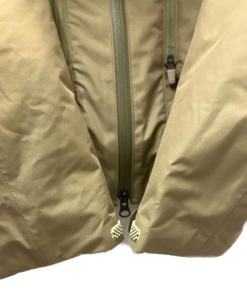 DESCENTE ALLTERRAIN（デザイント オルテライン）Descente ALLTERRAIN (デザイント オルテライン) TRANSFORM DOWN COAT グリーン サイズ:Mの古着・服飾アイテム