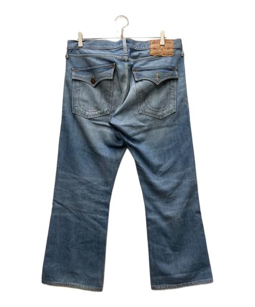 TRUE RELIGION（トゥルー レリジョン）TRUE RELIGION (トゥルー レリジョン) ブーツカットデニムパンツ ブルー サイズ:32の古着・服飾アイテム