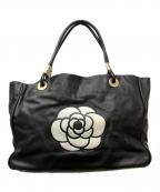 CHANELシャネル）の古着「カメリアロゴトートバッグ」｜ブラック