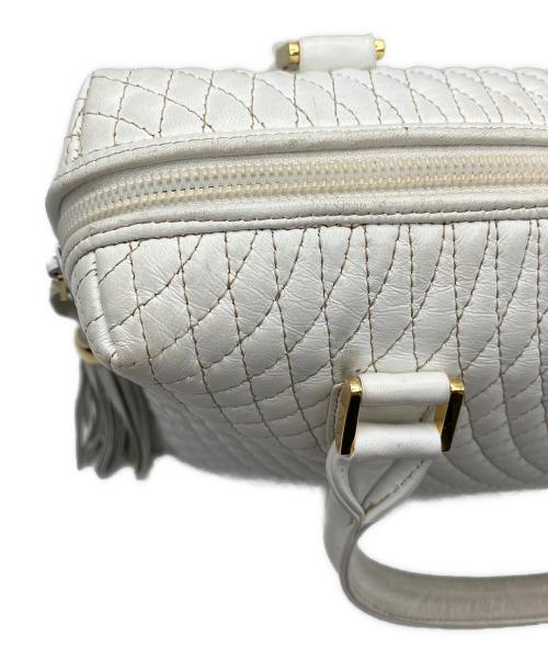 BALLY（バリー）BALLY (バリー) キルティングバッグ ホワイトの古着・服飾アイテム