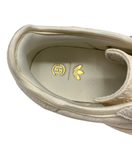 adidas（アディダス）adidas (アディダス) GAZELLE S BY EC ホワイト サイズ:27.5cmの古着・服飾アイテム