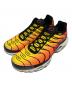 NIKE（ナイキ）の古着「AIR MAX PLUS」｜オレンジ
