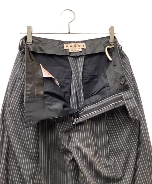 MARNI（マルニ）MARNI (マルニ) ストライプワイドスラックス グレー サイズ:50の古着・服飾アイテム