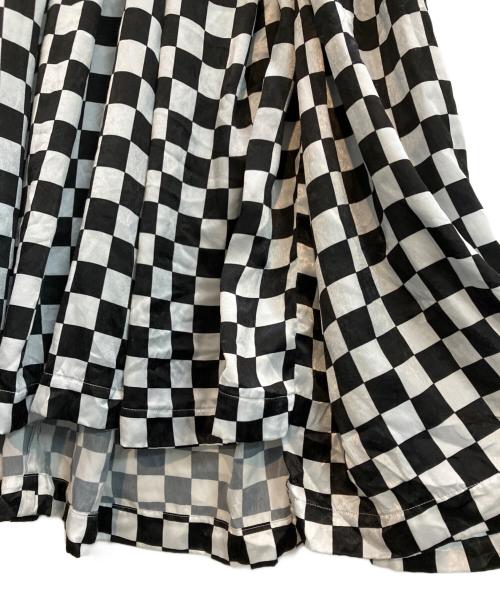 COMME des GARCONS（コムデギャルソン）COMME des GARCONS (コムデギャルソン) チェッカーフラッグサテンスカート ホワイト サイズ:Sの古着・服飾アイテム