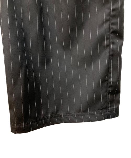 adidas（アディダス）adidas (アディダス) WILLY CHAVARRIA (ウィリーチャバリア) WILLY CHAVARRIA PINSTRIPE PANTS ブラック サイズ:L 未使用品の古着・服飾アイテム