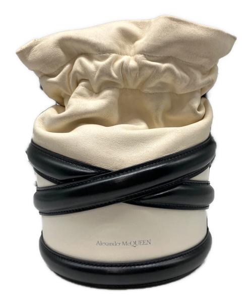 ALEXANDER McQUEEN（アレキサンダーマックイーン）Alexander McQUEEN (アレキサンダーマックイーン) ショルダーバッグ ホワイト・ブラックの古着・服飾アイテム