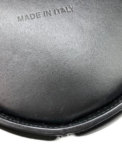 ALEXANDER McQUEEN（アレキサンダーマックイーン）Alexander McQUEEN (アレキサンダーマックイーン) ショルダーバッグ ホワイト・ブラックの古着・服飾アイテム