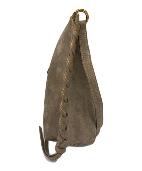 ISABEL MARANT（イザベルマラン）ISABEL MARANT (イザベルマラン) 編込みスエードショルダーバッグ ベージュの古着・服飾アイテム